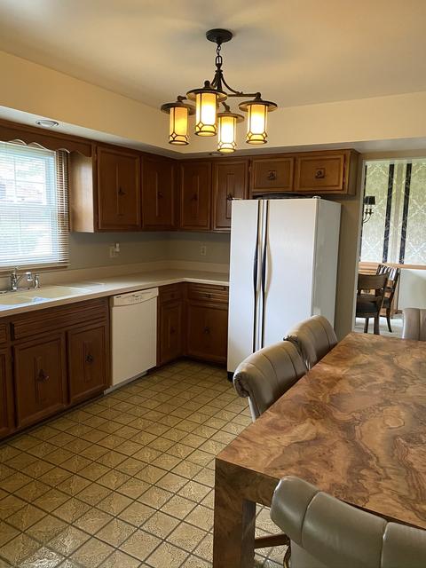 1161 Squire Dr, Aurora, IL 60505 photo 3