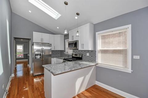 1721 E 93rd St, Chicago, IL 60617 photo 9