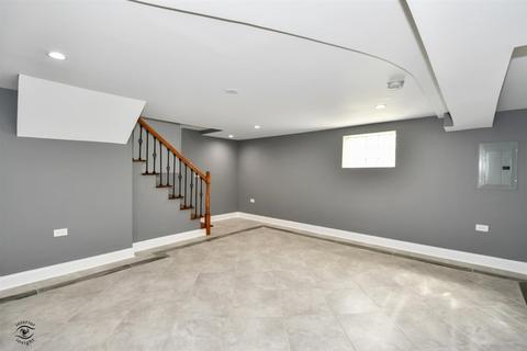 1721 E 93rd St, Chicago, IL 60617 photo 27