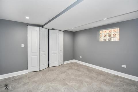 1721 E 93rd St, Chicago, IL 60617 photo 22
