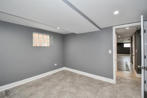 1721 E 93rd St, Chicago, IL 60617 photo 23