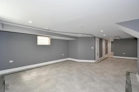 1721 E 93rd St, Chicago, IL 60617 photo 28