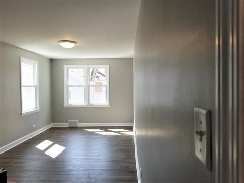431 Addison St, Elgin, IL 60120 photo 12