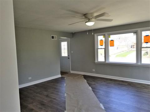 431 Addison St, Elgin, IL 60120 photo 4