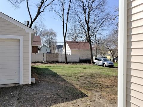 431 Addison St, Elgin, IL 60120 photo 23