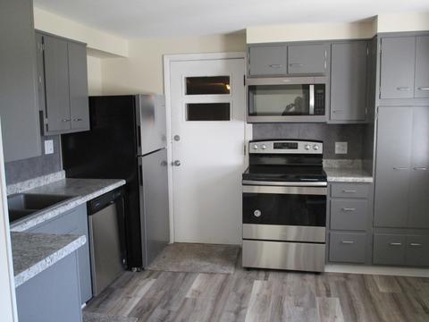 708 University St, Harvard, IL 60033 photo 6