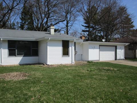 708 University St, Harvard, IL 60033 photo 3