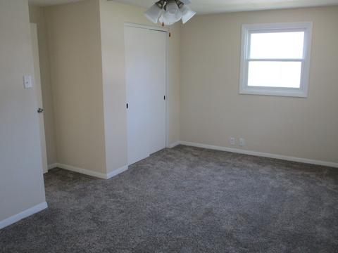 708 University St, Harvard, IL 60033 photo 8