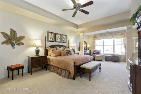 702 Breezy, Elgin, IL 60124 photo 24