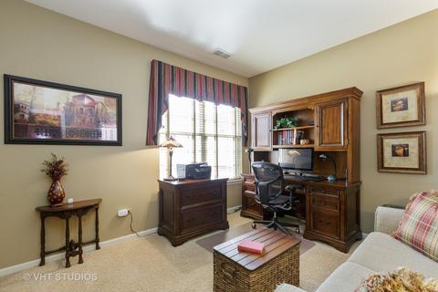 702 Breezy, Elgin, IL 60124 photo 33