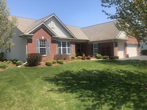 702 Breezy, Elgin, IL 60124 photo 1