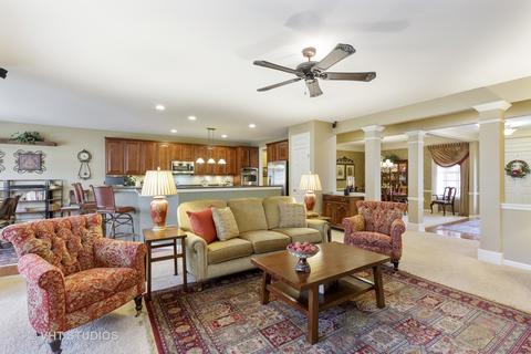 702 Breezy, Elgin, IL 60124 photo 20