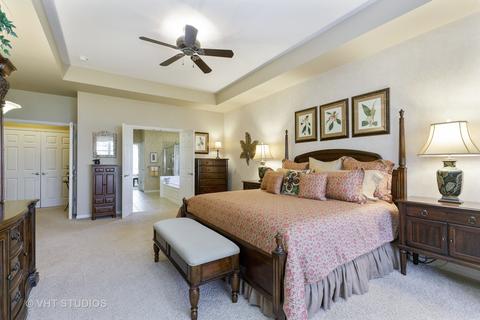 702 Breezy, Elgin, IL 60124 photo 23