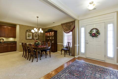702 Breezy, Elgin, IL 60124 photo 6