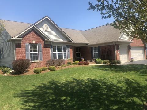 702 Breezy, Elgin, IL 60124 photo 2