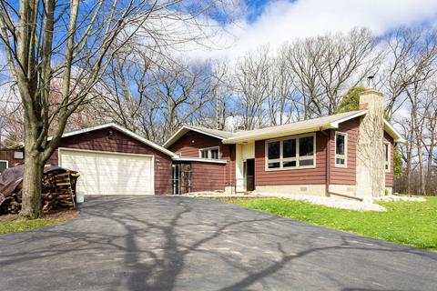 3715 Lindwall Rd, Harvard, IL 60033 photo 1