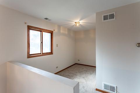 630 Morton St, Hoffman Estates, IL 60169 photo 17