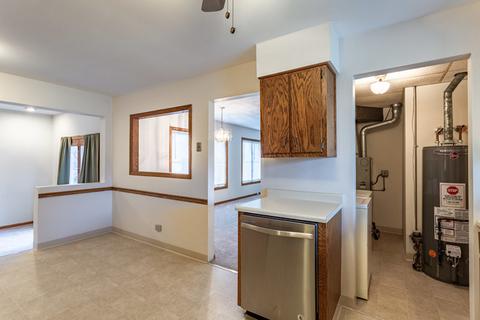 630 Morton St, Hoffman Estates, IL 60169 photo 3