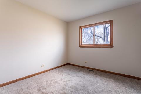 630 Morton St, Hoffman Estates, IL 60169 photo 10