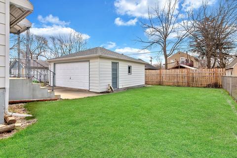 665 Ludlow Ave, Elgin, IL 60120 photo 24