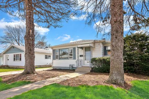 665 Ludlow Ave, Elgin, IL 60120 photo 3