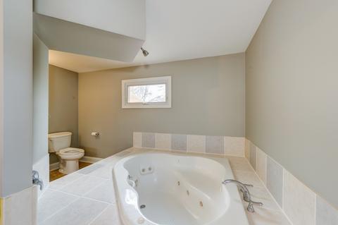 1124 Hill Ave, Elgin, IL 60120 photo 37