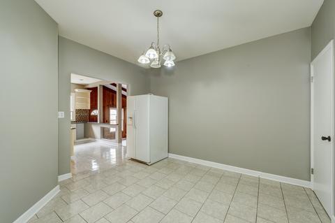 1124 Hill Ave, Elgin, IL 60120 photo 12