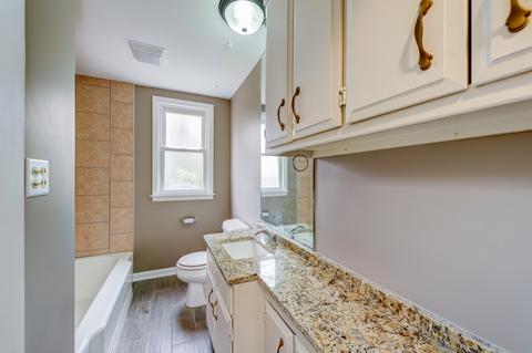 1124 Hill Ave, Elgin, IL 60120 photo 29