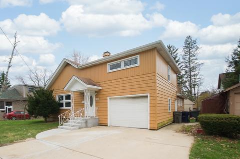 1124 Hill Ave, Elgin, IL 60120 photo 2