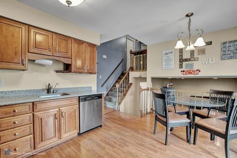 5540 Maple Ln, Midlothian, IL 60445 photo 10