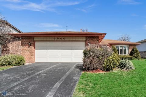 5540 Maple Ln, Midlothian, IL 60445 photo 2