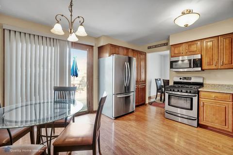 5540 Maple Ln, Midlothian, IL 60445 photo 13