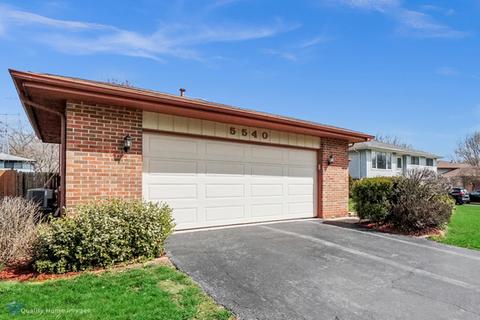 5540 Maple Ln, Midlothian, IL 60445 photo 3