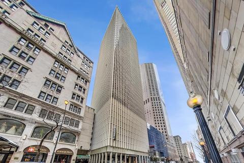 100 E Walton St #16F, Chicago, IL 60611 photo 2