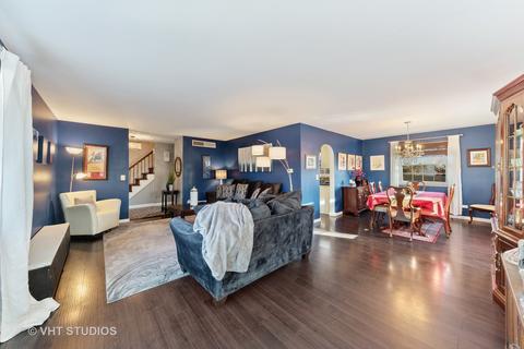 135 Berkshire Dr, Wheeling, IL 60090 photo 3