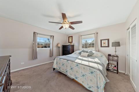135 Berkshire Dr, Wheeling, IL 60090 photo 9