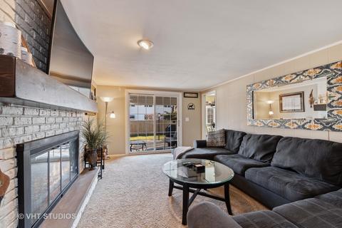135 Berkshire Dr, Wheeling, IL 60090 photo 8