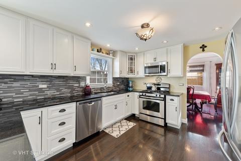 135 Berkshire Dr, Wheeling, IL 60090 photo 4