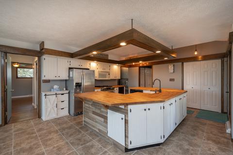 310 S Oak St, Forrest, IL 61741 photo 4