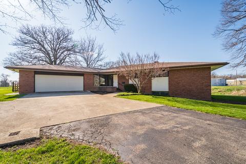 310 S Oak St, Forrest, IL 61741 photo 30