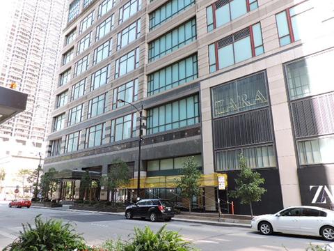 100 E Huron St #4201, Chicago, IL 60611 photo 2
