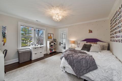 808 N Cross St, Wheaton, IL 60187 photo 24