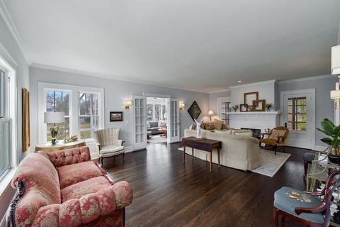 808 N Cross St, Wheaton, IL 60187 photo 7