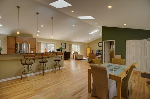 935 W Stearns Rd, Bartlett, IL 60103 photo 5