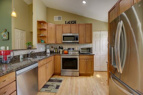 935 W Stearns Rd, Bartlett, IL 60103 photo 10