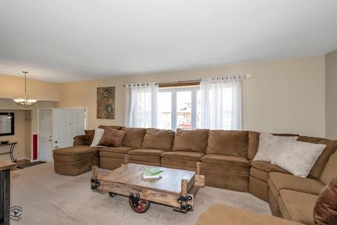 610 Chestnut Ln, Beecher, IL 60401 photo 8