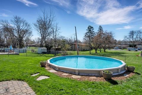 610 Chestnut Ln, Beecher, IL 60401 photo 3