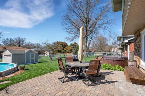610 Chestnut Ln, Beecher, IL 60401 photo 2