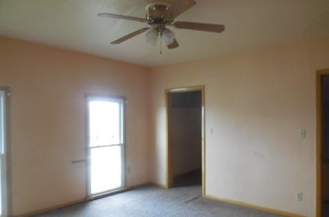 312 S Green St, Chenoa, IL 61726 photo 12