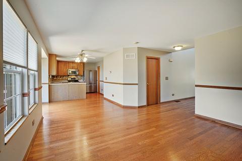 1614 Lake Pointe Ct, Plainfield, IL 60544 photo 4